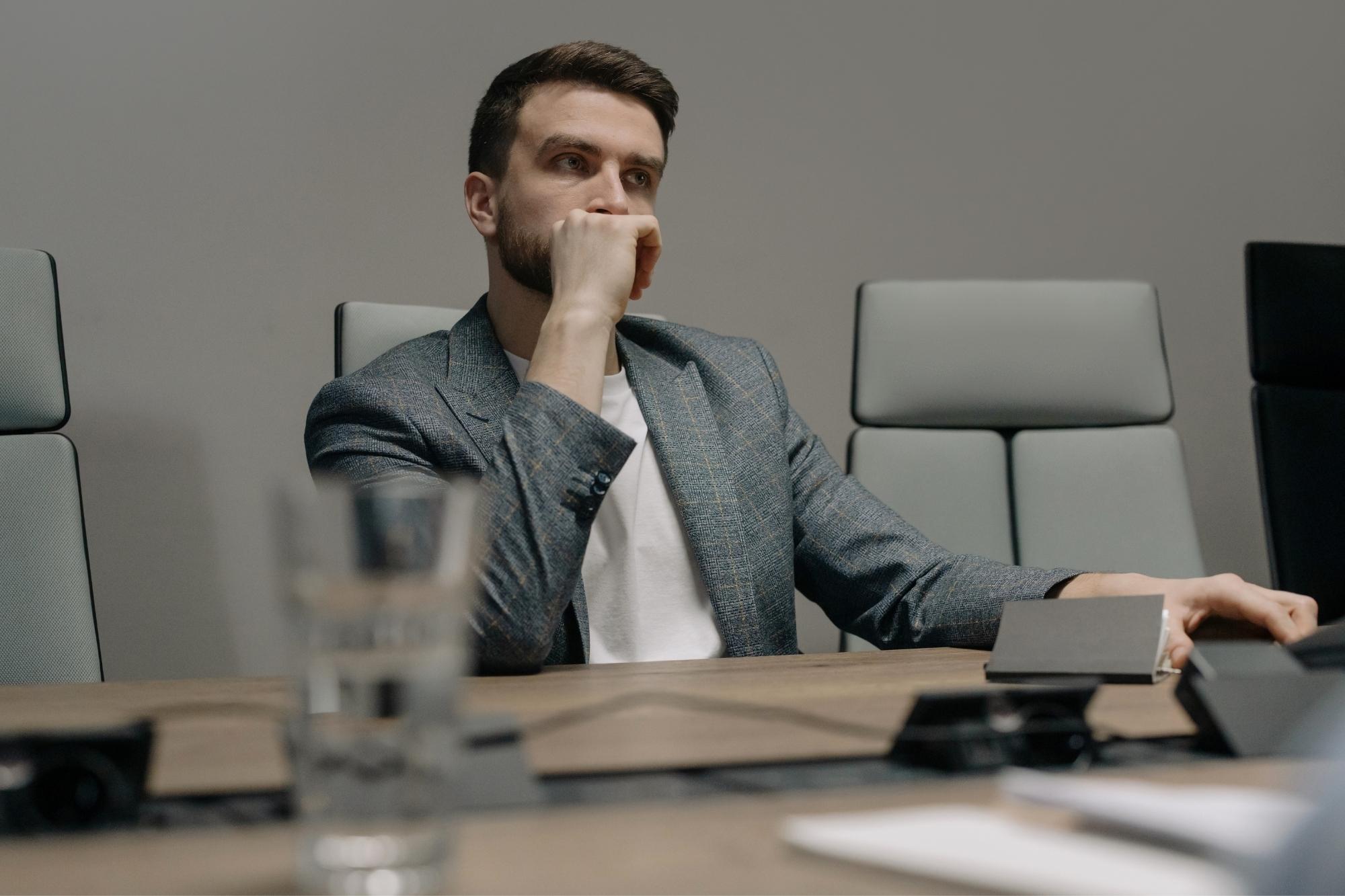 aqui estoy - tus clientes no te contratan